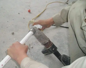 瓮安漏水维修电话